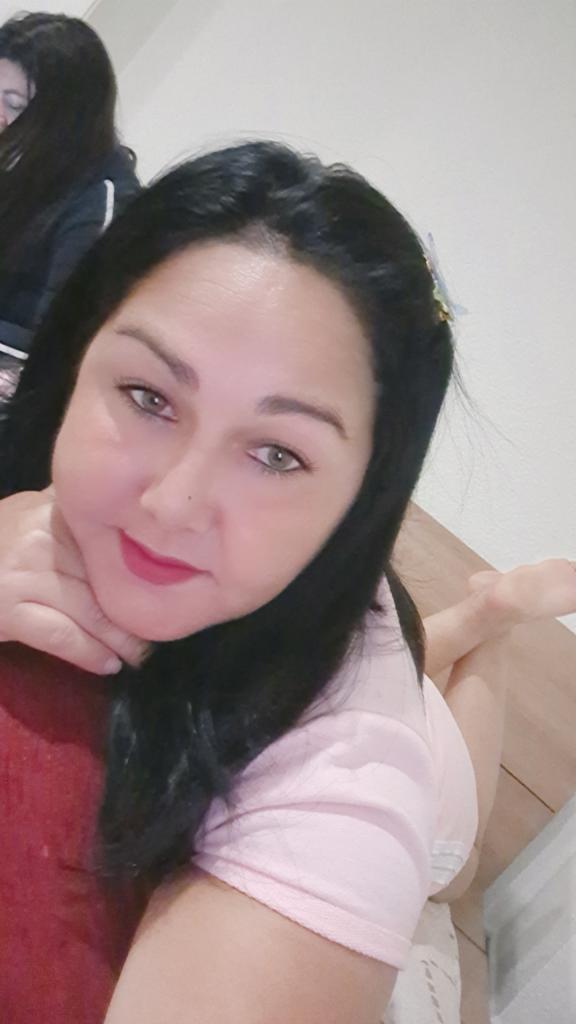 Chica busca chico en Cádiz: 