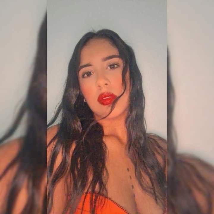 Chica busca chico en Málaga: Chica busca chico