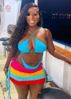 617763568: Chica busca chico en Sevilla