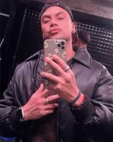 604217104: Chico busca chica en Madrid