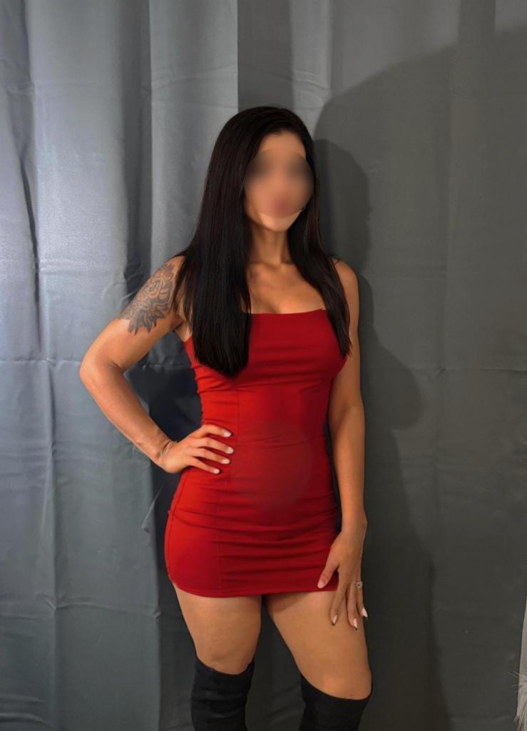 Chica busca chico en Almería: 