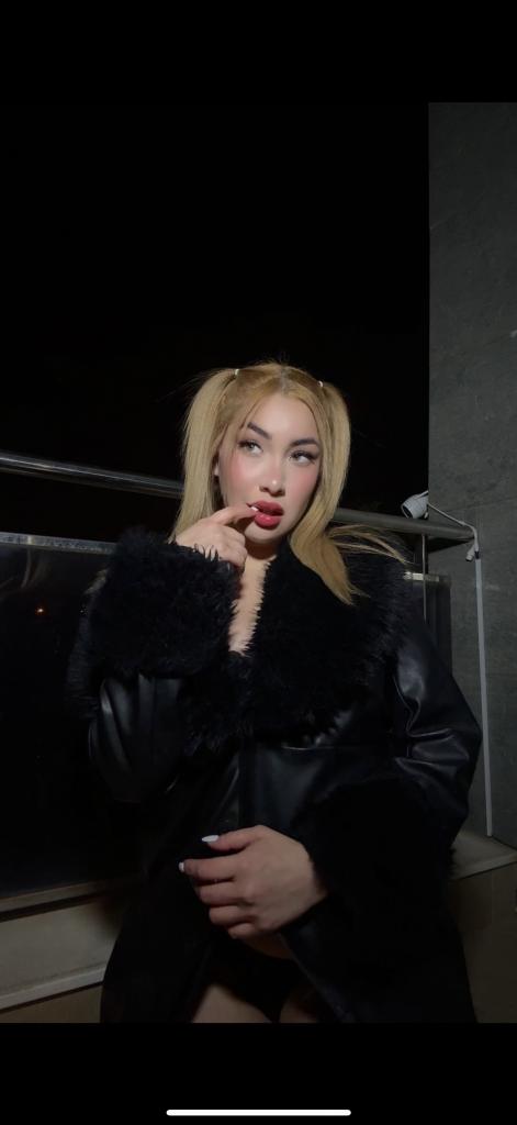 Chica busca chico en Ibiza: 