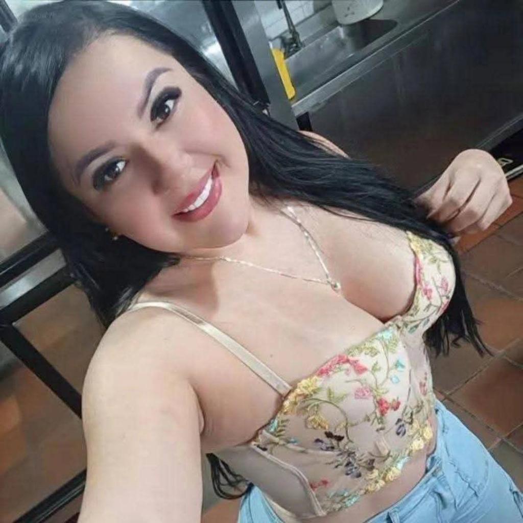 Chica busca chico en Cádiz: 