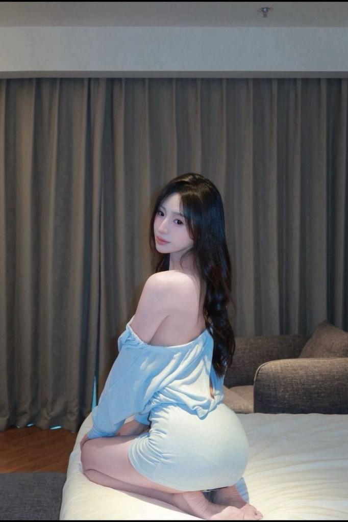 678804290: Chica busca chico en Barcelona