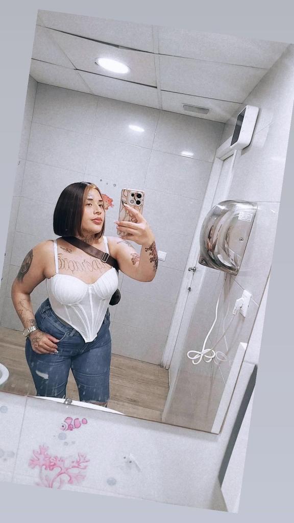 695854155: Chica busca chico en Alicante
