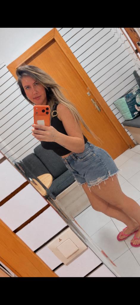 602869741: Chica busca chico en Barcelona