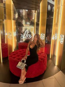 694223539: Chica busca chico en Málaga