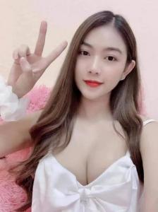 622718561: Chica busca chico en Gerona