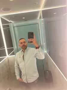 612553224: Chico busca chica en Granada
