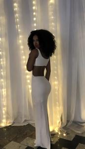611339238: Chica busca chico en Cádiz