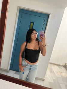 604204299: Chica busca chico en Madrid