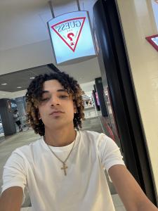 603745113: Chico busca chica en Alicante