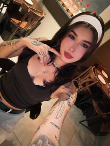 642369362: Chica busca chico en Barcelona
