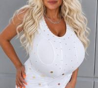 640747499: Chica busca chico en Madrid