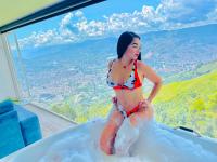 631380807: Chica busca chico en León