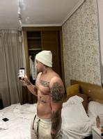 613967239: Chico busca chica en La Coruña