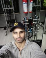 610657829: Chico busca chica en Zaragoza