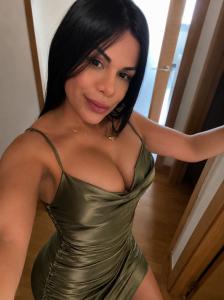 681814857: Chica busca chico en La Coruña