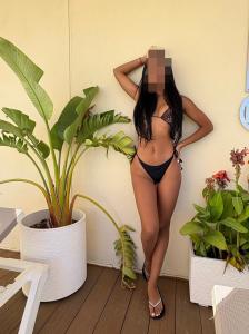 667575803: Chica busca chico en Sevilla