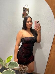 677870529: Chica busca chico en Sevilla