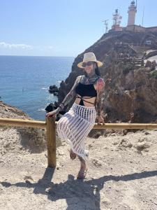 604884934: Chica busca chico en Madrid
