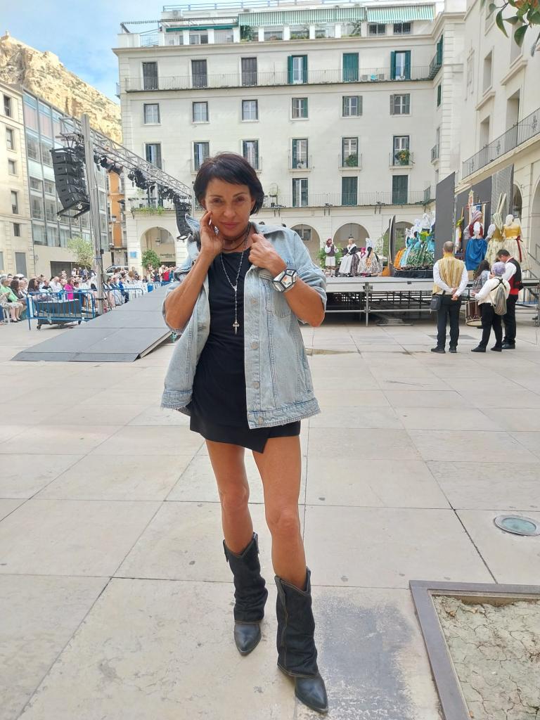 603170246: Chica busca chico en Madrid