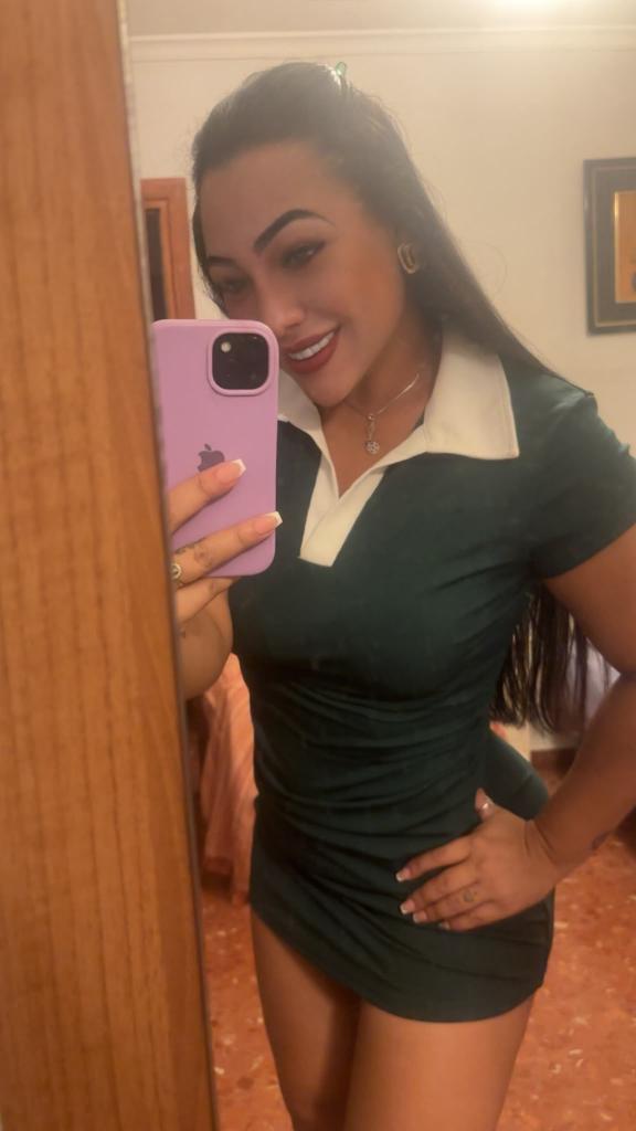 Chica busca chico en Granada: 