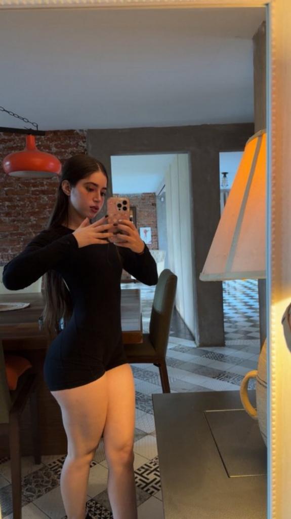 Chica busca chico en La Coruña: 