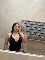 677870529: Chica busca chico en Sevilla