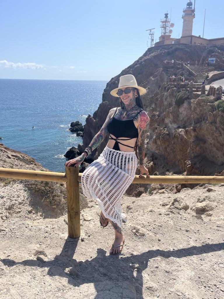 604884934: Chica busca chico en Madrid