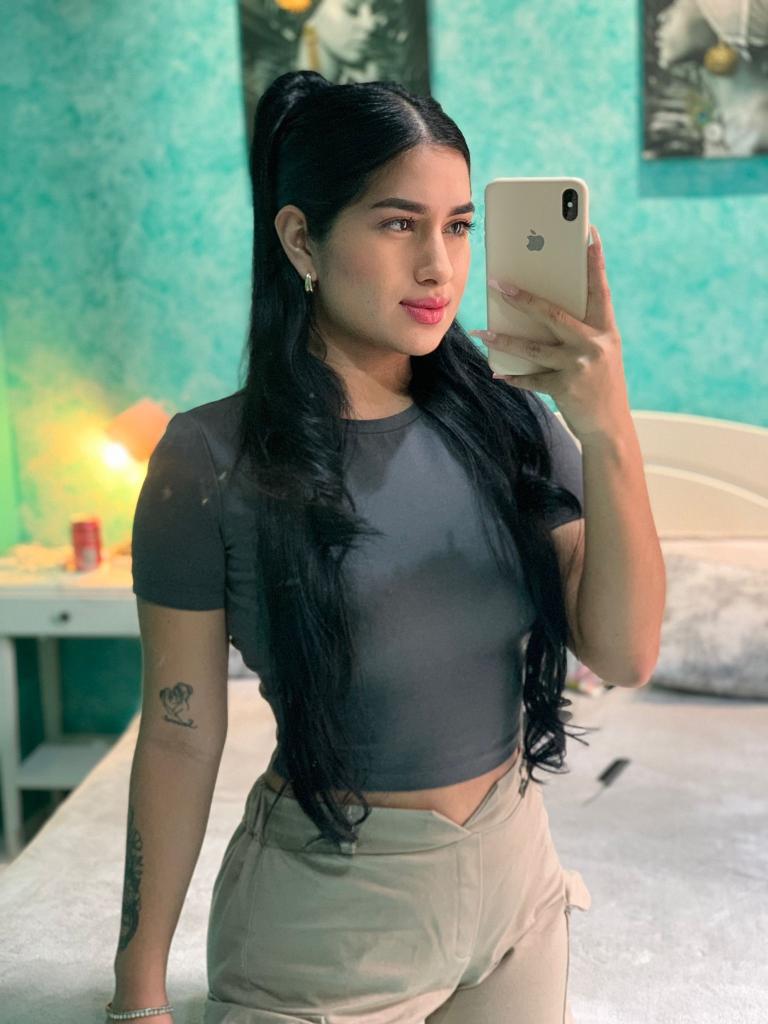 697518079: Chica busca chico en Alicante