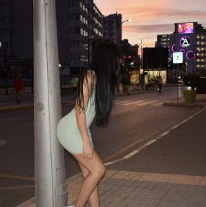 Chica busca chico en La Coruña: 