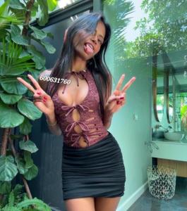 600631760: Chica busca chico en La Coruña