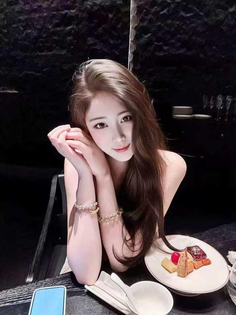 602158126: Chica busca chico en Madrid