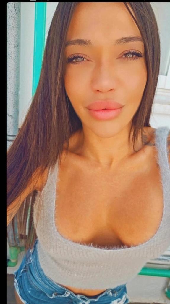 644968173: Chica busca chico en Madrid