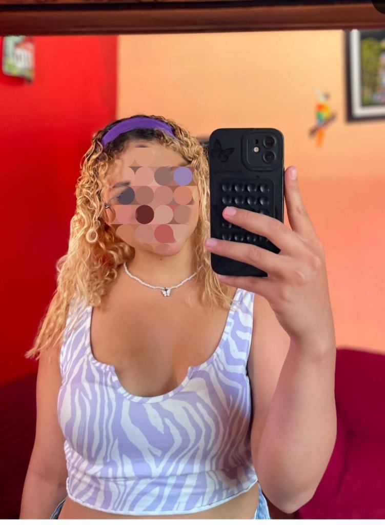 600796900: Chica busca chico en La Coruña