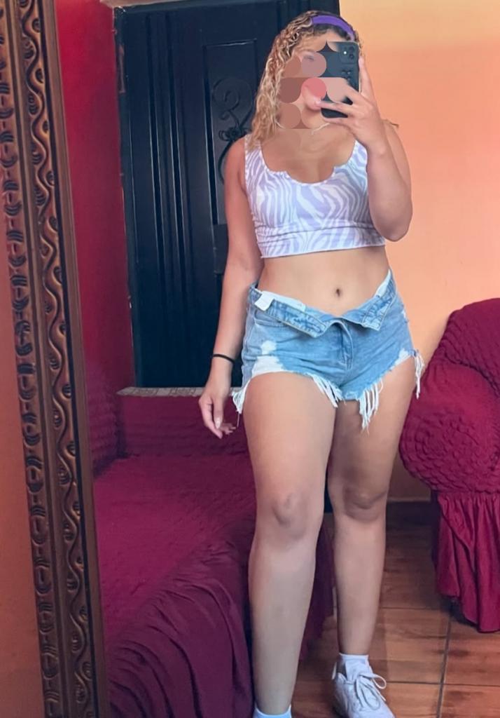 600796900: Chica busca chico en La Coruña