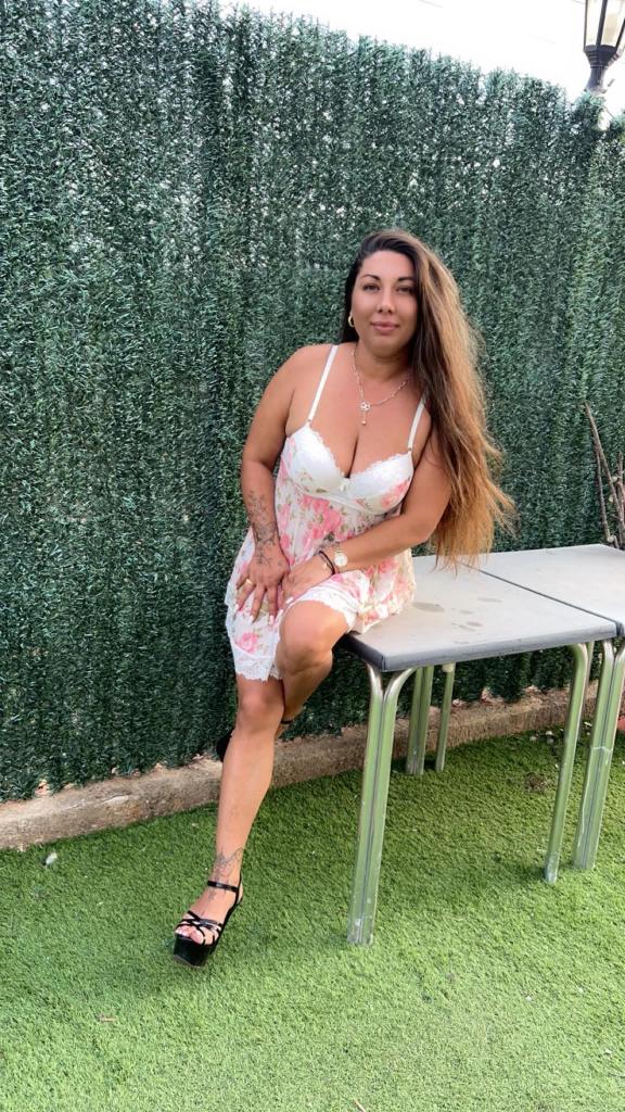 Chica busca chico en Castellón: 