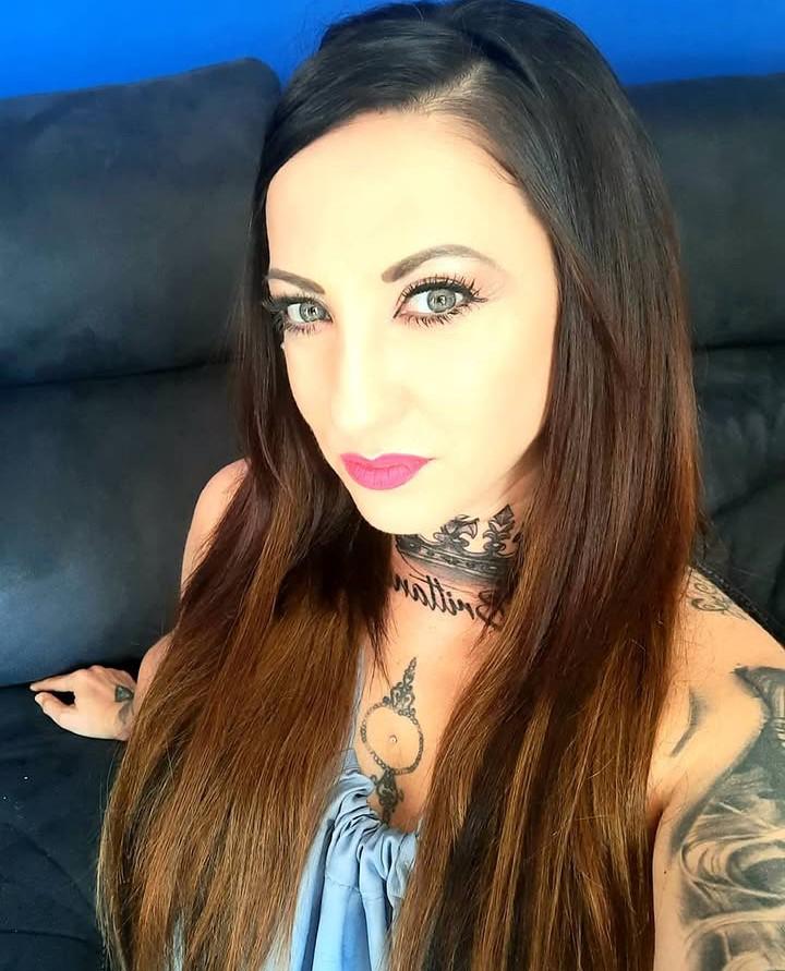 663067291: Chica busca chico en Málaga