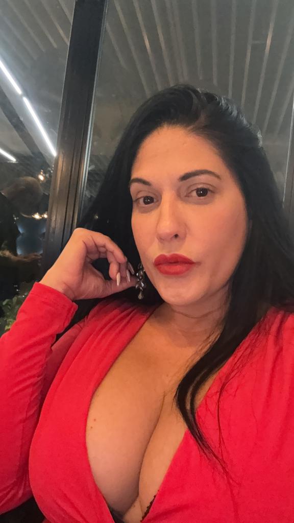 Chica busca chico en Sevilla: 
