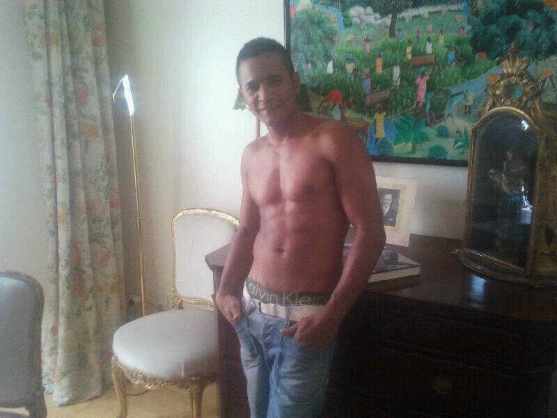 Chico busca chica en Huelva: 
