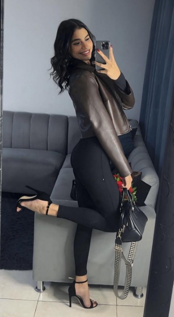 666928332: Chica busca chico en Pontevedra