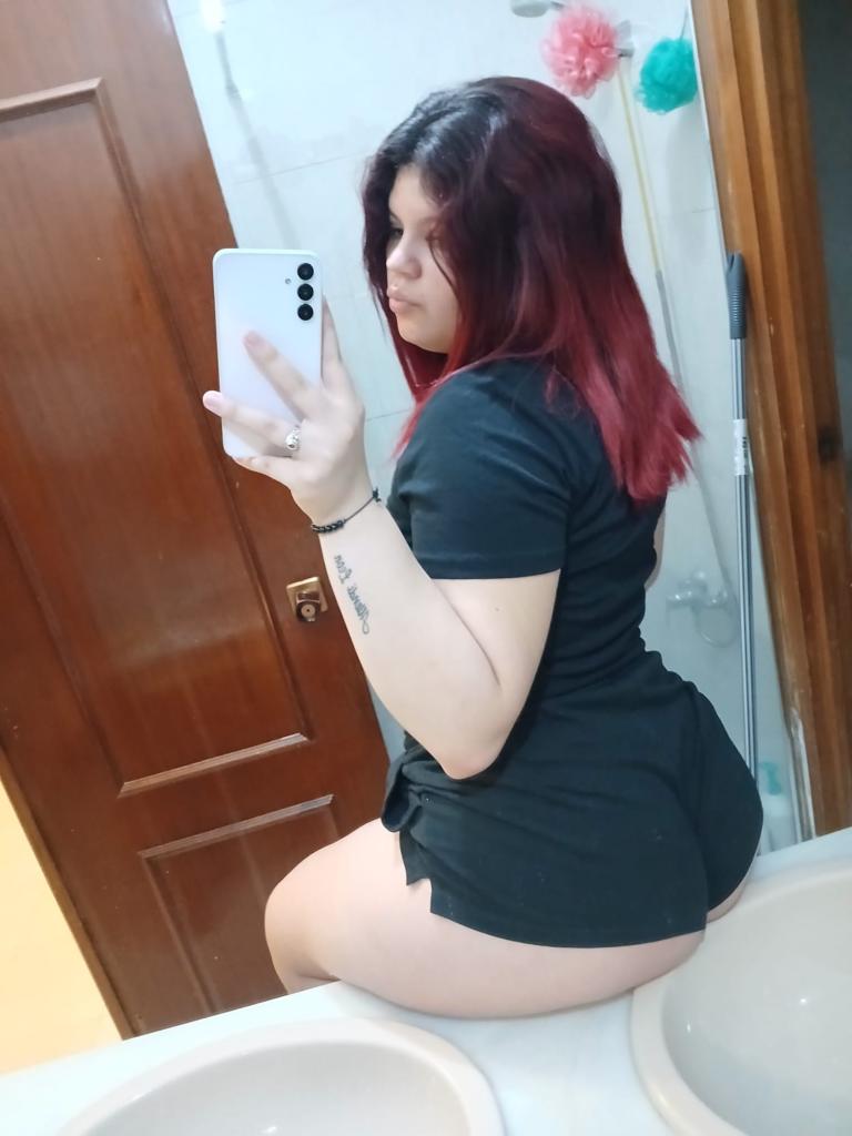 Chica busca chico en Almería: 