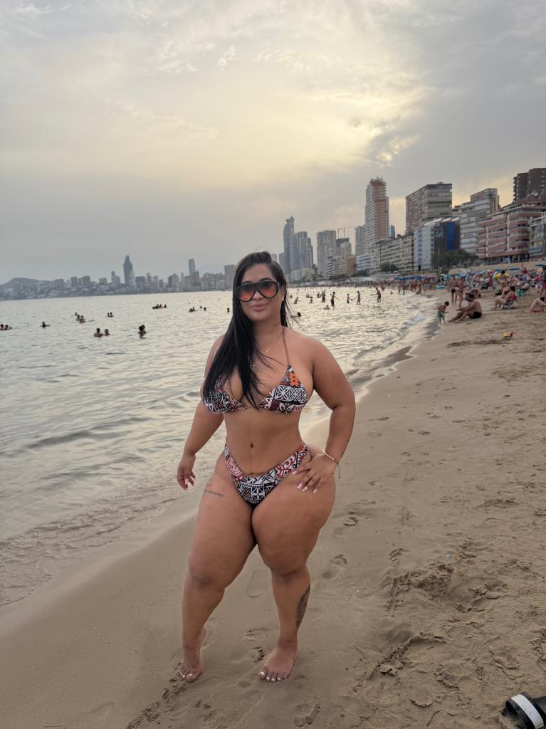663112325: Chica busca chico en Madrid
