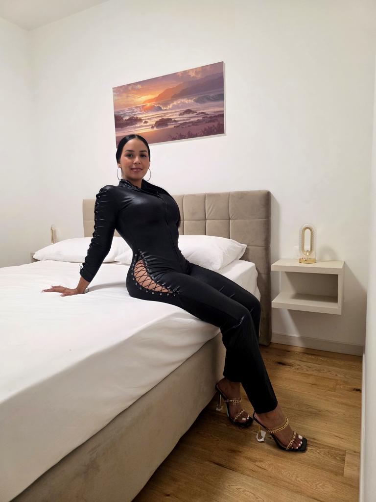 662520696: Chica busca chico en Valencia