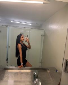 600695300: Chica busca chico en Ibiza