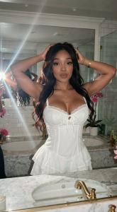 674756646: Chica busca chico en Gerona