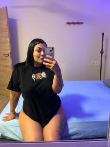 673934102: Chica busca chico en Valencia
