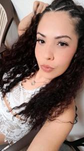 613945971: Chica busca chico en Barcelona