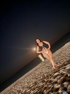617415534: Chica busca chico en Sevilla